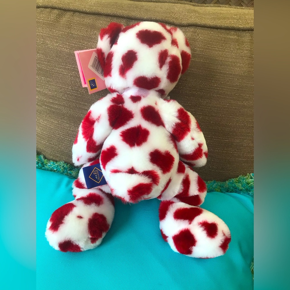 The Petting Zoo heart covered Stuffed Bear. NWT - Picture 4 of 5